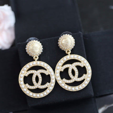 DOUBLE C PEARL GOLD EARRINGS