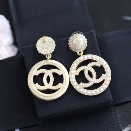 DOUBLE C PEARL GOLD EARRINGS