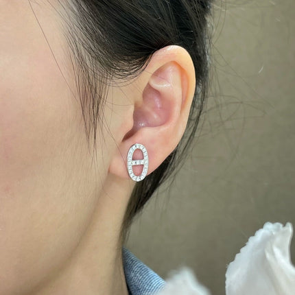 HM FULL DIAMOND PIG NOSE STUD EARRINGS