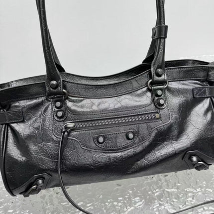 NEO CAGOLE 32 IN BLACK CALFSKIN BLACK HARDWARE