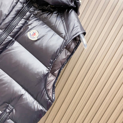 MONCLER SLEEVELESS PUFER JACKET IN BLACK STYLE 10