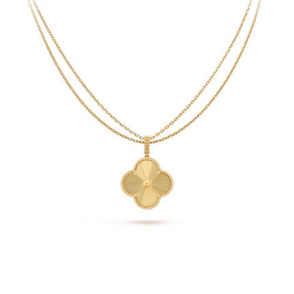 VINTAGE CLOVER PEDANT NECKLACE GOLD