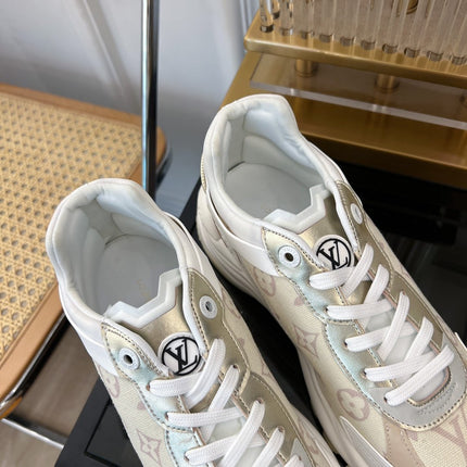 LV RUN 55 SNEAKER BEIGE