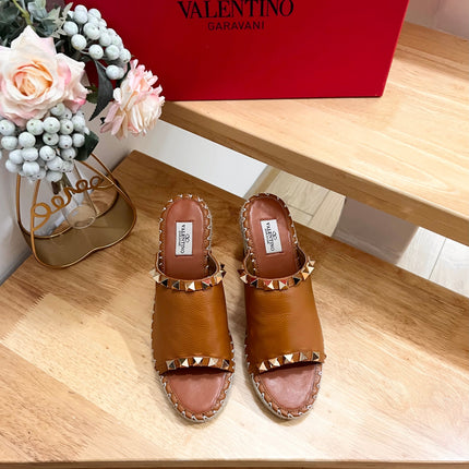 LACE-UP WEDGE SANDALS IN BRONZE BROWN CALFSKIN WITH STUDS