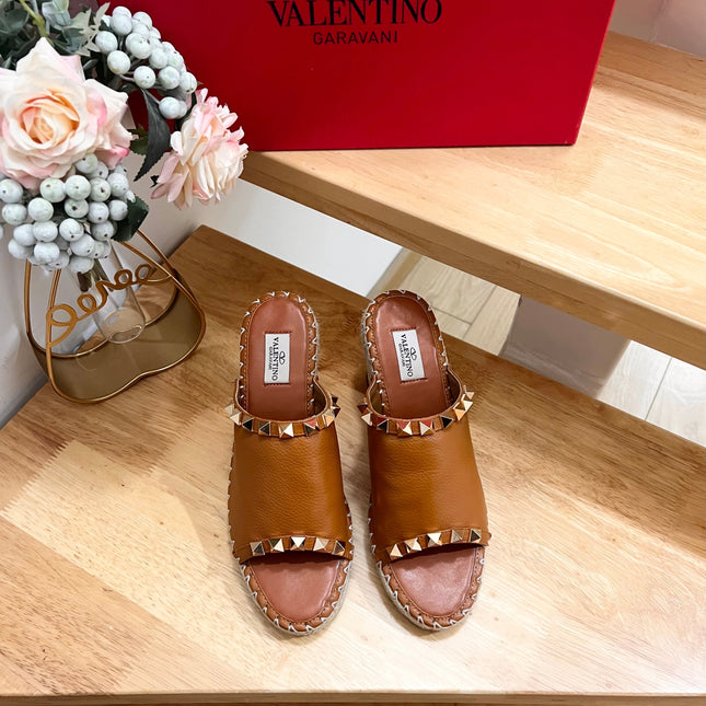 LACE-UP WEDGE SANDALS IN BRONZE BROWN CALFSKIN WITH STUDS