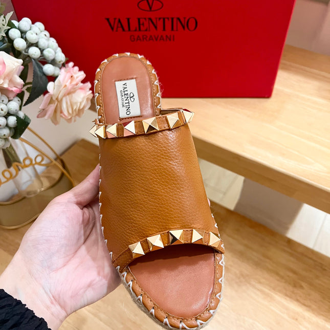 LACE-UP WEDGE SANDALS IN BRONZE BROWN CALFSKIN WITH STUDS