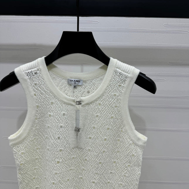 CHANEL SLEEVELESS OPEN-KNIT VEST 274858