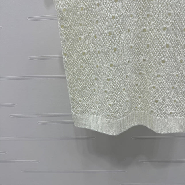 CHANEL SLEEVELESS OPEN-KNIT VEST 274858