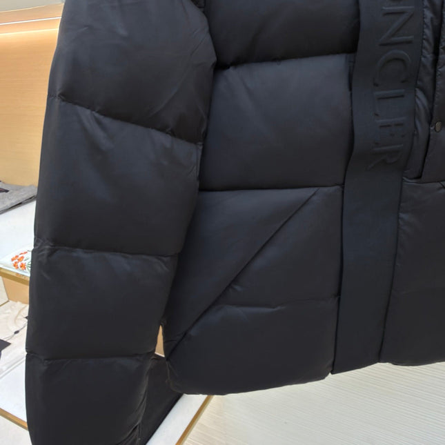 MONCLER 25S DOWN JACKET 217