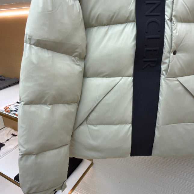 MONCLER 25S DOWN JACKET 216