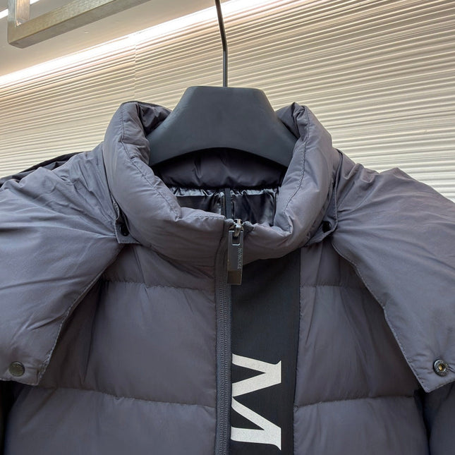MONCLER 25S DOWN JACKET WITH DETACHABLE HOOD 250
