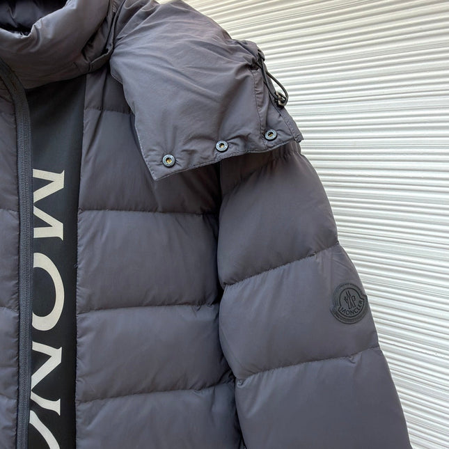 MONCLER 25S DOWN JACKET WITH DETACHABLE HOOD 250
