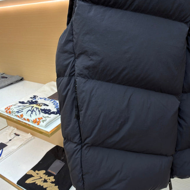 MONCLER DOWN VEST STYLE 318