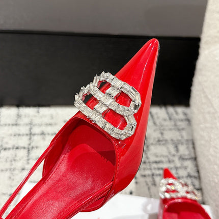 POINTED HIGH SLINGBACK IN RED PATENT CALFSKIN WITH CRYSTAL BUCKLE