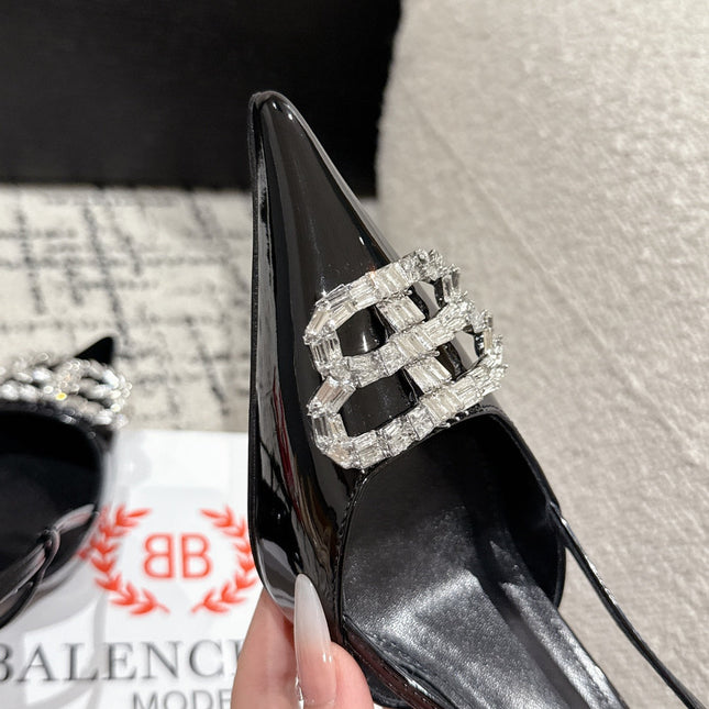 POINTED HIGH SLINGBACK IN BLACK PATENT CALFSKIN WITH CRYSTAL BUCKLE
