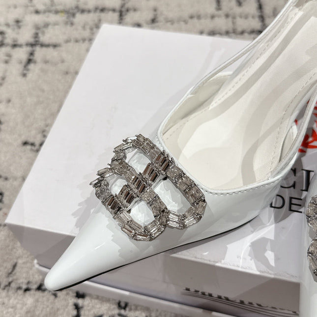 POINTED HIGH SLINGBACK IN WHITE PATENT CALFSKIN WITH CRYSTAL BUCKLE