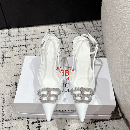 POINTED HIGH SLINGBACK IN WHITE PATENT CALFSKIN WITH CRYSTAL BUCKLE