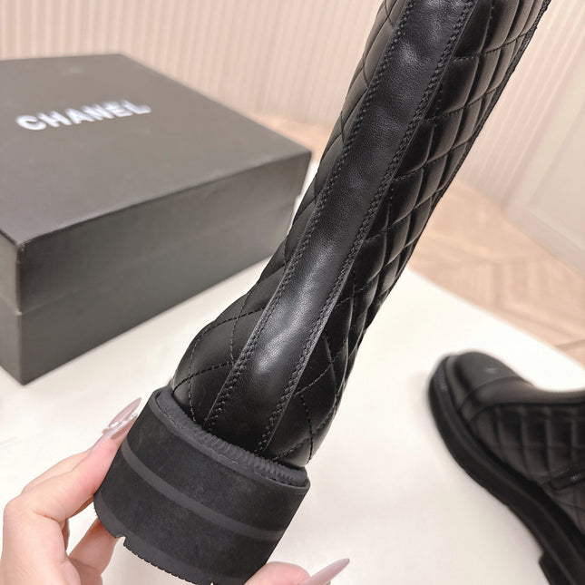 CHANEL KNEE-HIGH BOOTS 25S IN BLACK LAMBSKIN