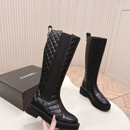 CHANEL KNEE-HIGH BOOTS 25S IN BLACK LAMBSKIN