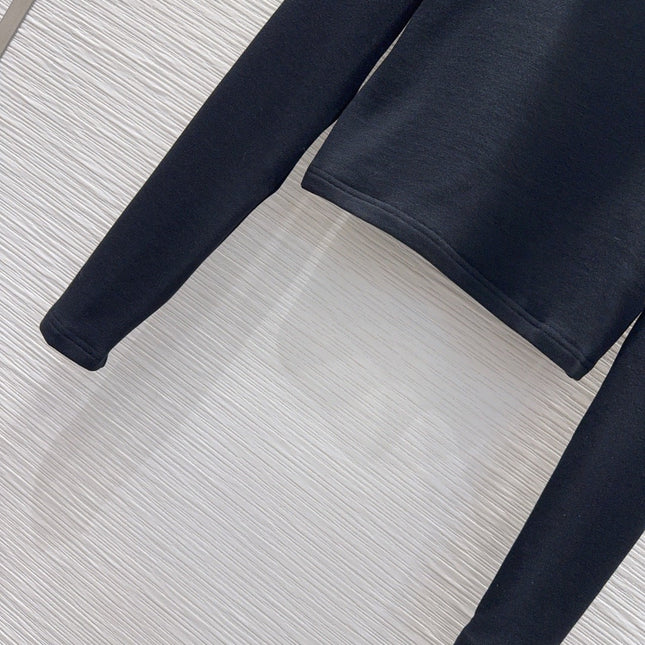 CHANEL 25S LONG-SLEEVE TURTLENECK T-SHIRT 413