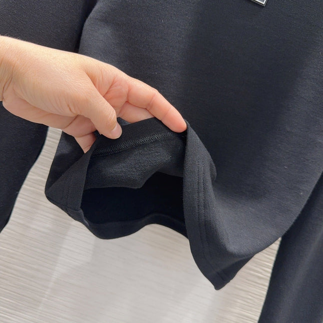 CHANEL 25S LONG-SLEEVE TURTLENECK T-SHIRT 413