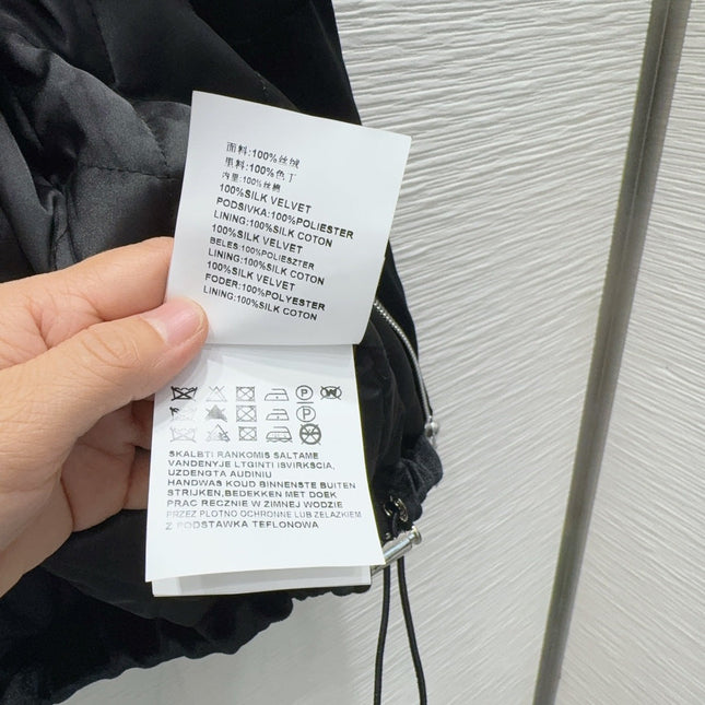 PRADA 25S JACKET 209