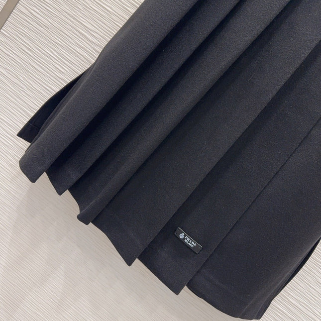 PRADA 25S LONG PLEATED SKIRT 211