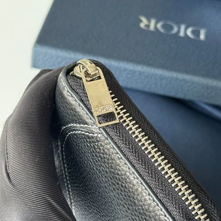 DIOR 25S SADDLE LONG ZIPPED WALLET 19 IN BLACK GRAINED CALFSKIN MARQUETRY