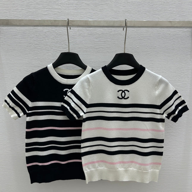CHANEL SHORT-SLEEVE KNIT TOP STRIPED
