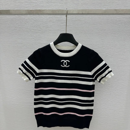 CHANEL SHORT-SLEEVE KNIT TOP STRIPED