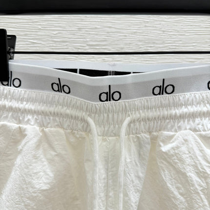 ALO STRAIGHT-LEG PANTS STYLE 84