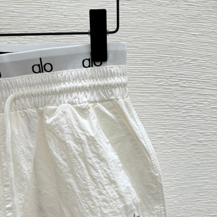 ALO STRAIGHT-LEG PANTS STYLE 84