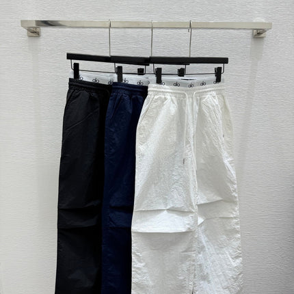 ALO STRAIGHT-LEG PANTS STYLE 84