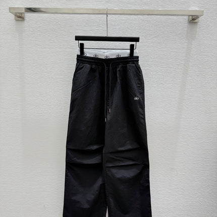 ALO STRAIGHT-LEG PANTS STYLE 86