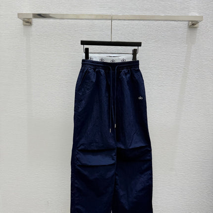 ALO STRAIGHT-LEG PANTS STYLE 85