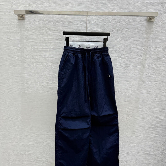 ALO STRAIGHT-LEG PANTS STYLE 85