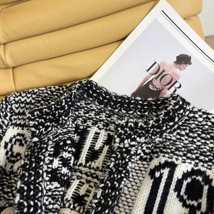 CHANEL 25S WOOL CARDIGAN 268