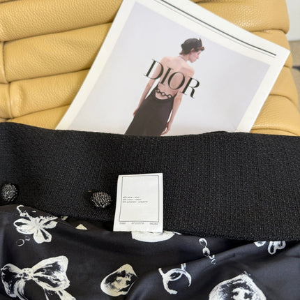 CHANEL 25S BELTED LAPEL COAT 286