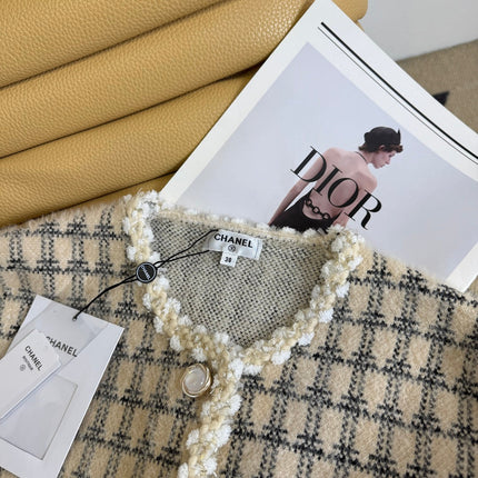 CHANEL 25S KNITTED CARDIGAN 289