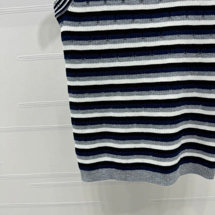 CHANEL SLEEVELESS TOP 269480