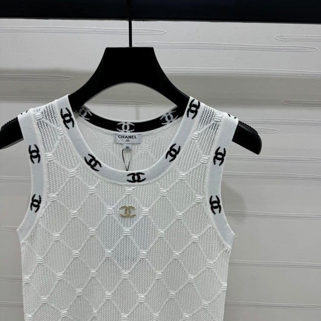 CHANEL SLEEVELESS TOP 269432
