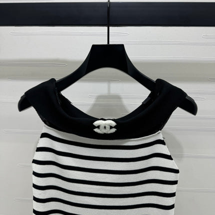 CHANEL CUT-OUT KNIT TOP 269503