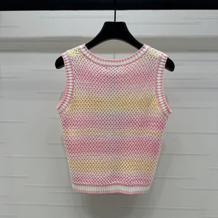 CHANEL KNITTED BUTTONED SLEEVELESS VEST 274921