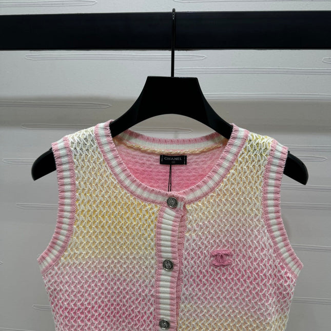CHANEL KNITTED BUTTONED SLEEVELESS VEST 274921