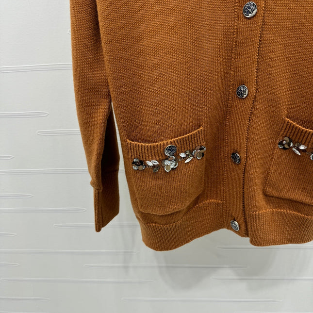 CHANEL HEAVY KNIT CARDIGAN WITH EMBELLISHED FLORAL DETAILS 274877