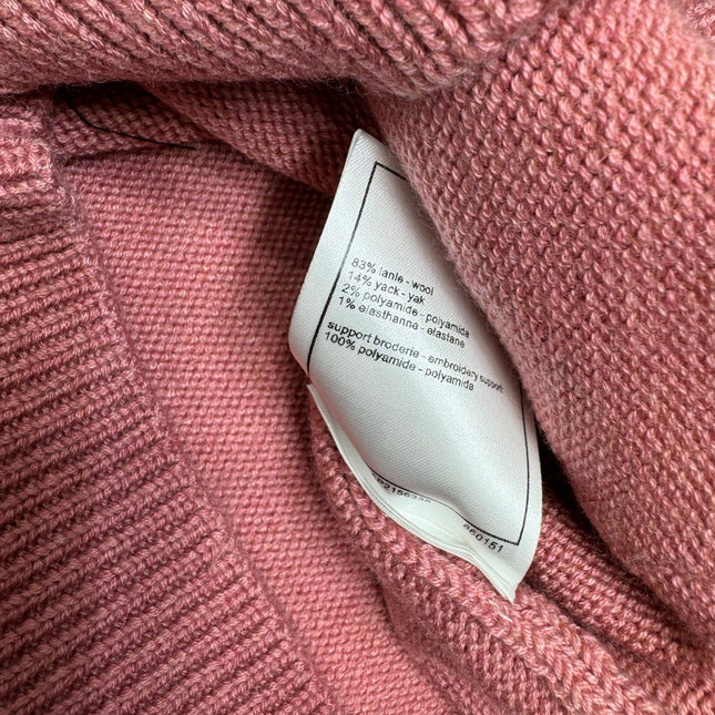 CHANEL HEAVY KNIT CARDIGAN WITH EMBELLISHED FLORAL DETAILS 274876