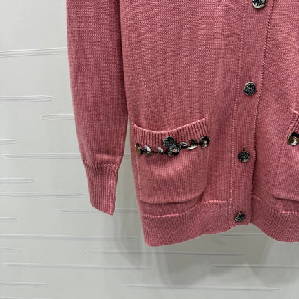 CHANEL HEAVY KNIT CARDIGAN WITH EMBELLISHED FLORAL DETAILS 274876