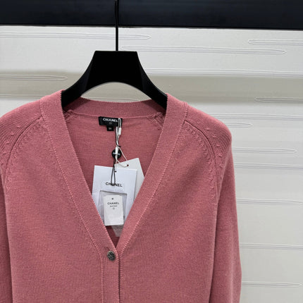 CHANEL HEAVY KNIT CARDIGAN WITH EMBELLISHED FLORAL DETAILS 274876