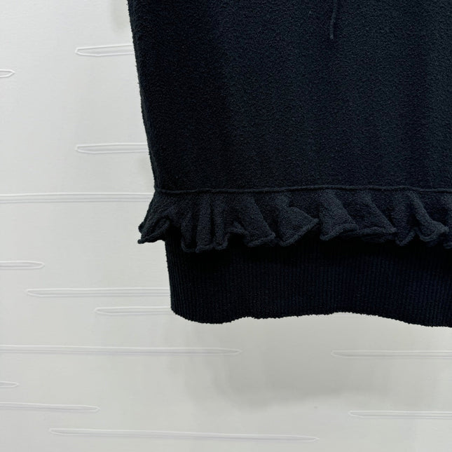 CHANEL SLEEVELESS TOP WITH RUFFLED COLLAR 274888