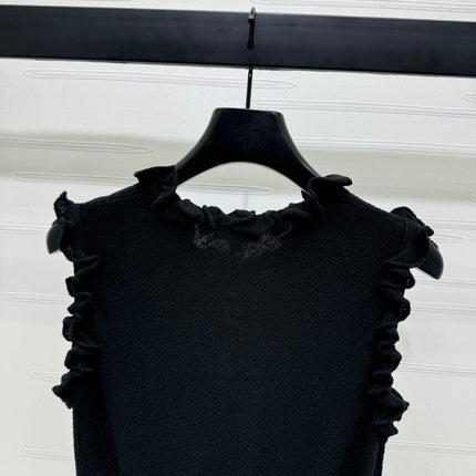 CHANEL SLEEVELESS TOP WITH RUFFLED COLLAR 274888